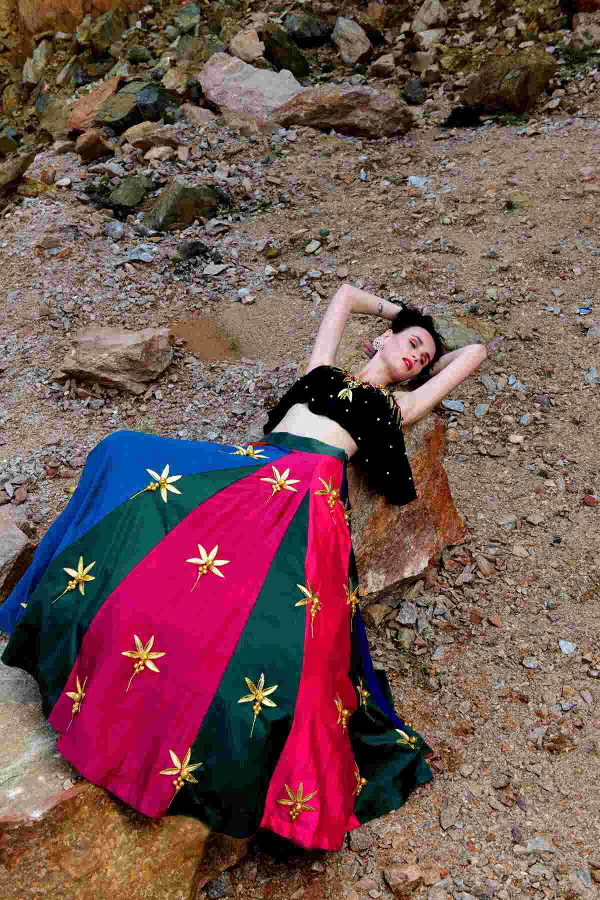 Multikali Lehenga